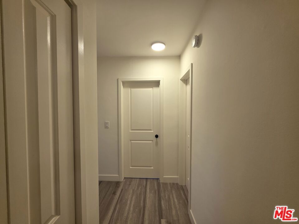 https://media.crmls.org/mediaz/56a534fb-91b2-425f-9767-c19336dc741d.jpg?preset=X-Large