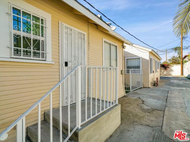 Image 3 for 1163 W 38th St, Los Angeles, CA 90037