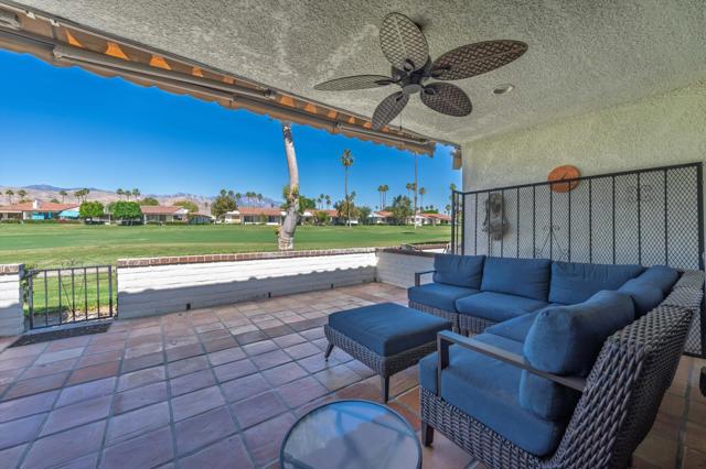 25 Juan Carlos Drive, Rancho Mirage CA: https://media.crmls.org/mediaz/56a59e09-53ec-4ce6-ad7e-24ad918b6765.jpg