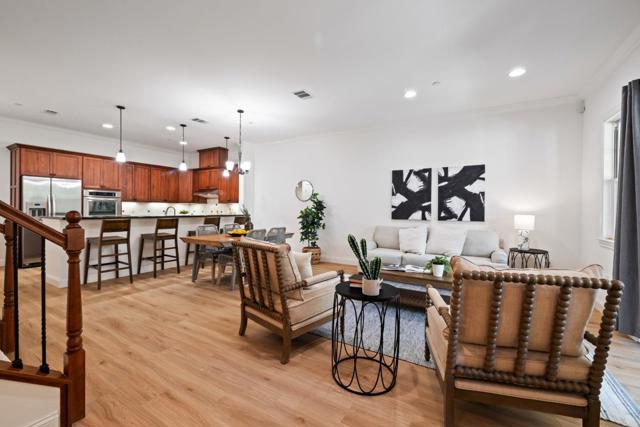 2866 Paseo Lane, San Jose CA: https://media.crmls.org/mediaz/56a5aaa8-0ec7-45c8-9a84-fffc1e5751c2.jpg