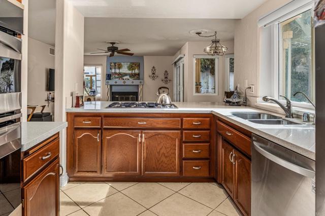 Detail Gallery Image 11 of 40 For 5304 Lavade Ln, Bonita,  CA 91902 - 3 Beds | 2/1 Baths