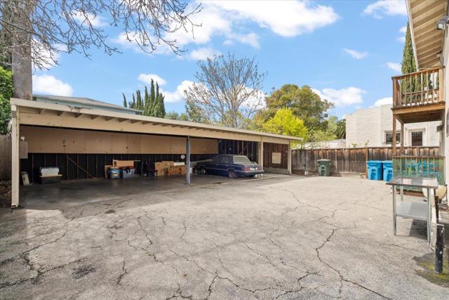 1172 Clinton Street, Redwood City CA: https://media.crmls.org/mediaz/56a6b8e1-2195-4f11-b2cd-70bc0f09b8a1.jpg