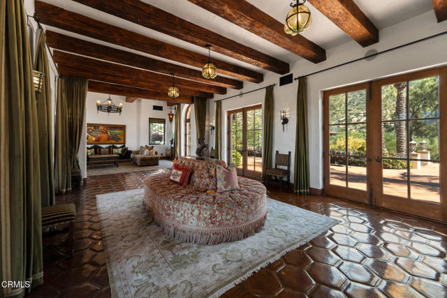 Detail Gallery Image 53 of 75 For 2940 Kuehner Dr, Simi Valley,  CA 93063 - 57 Beds | 40 Baths