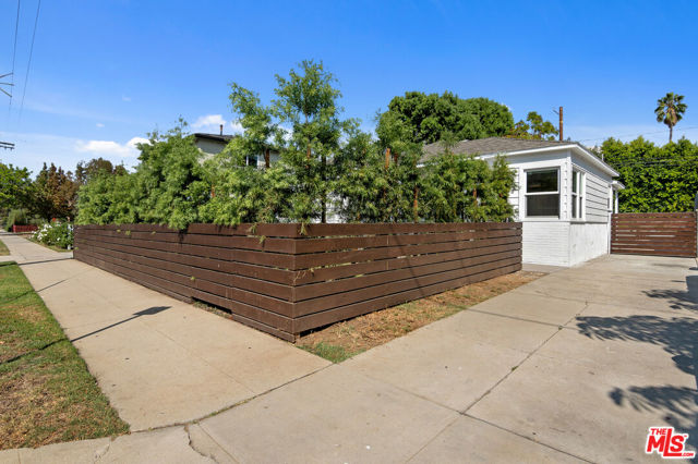 3780 Beethoven Street, Los Angeles CA: https://media.crmls.org/mediaz/56a9c5fb-b580-4625-b895-9450d266e80e.jpg