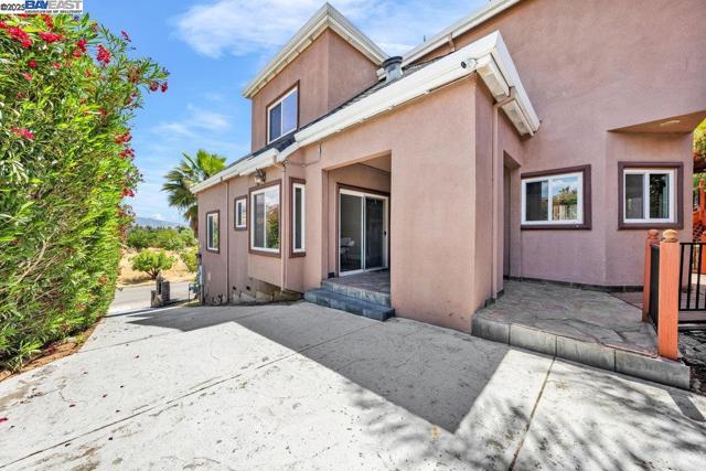 3405 Story Lane, San Jose CA: https://media.crmls.org/mediaz/56aac76c-2263-409f-9d2c-8b129e8c4624.jpg
