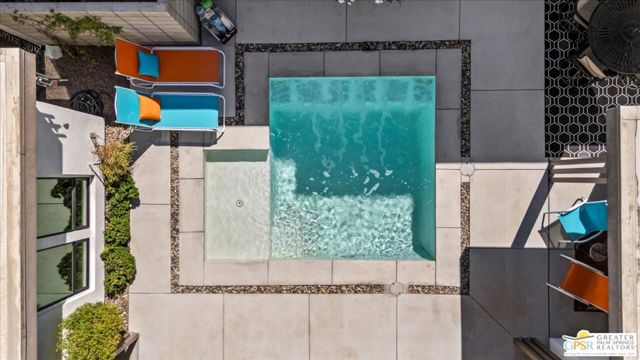 163 Blue Moon Drive, Palm Springs, CA 92262