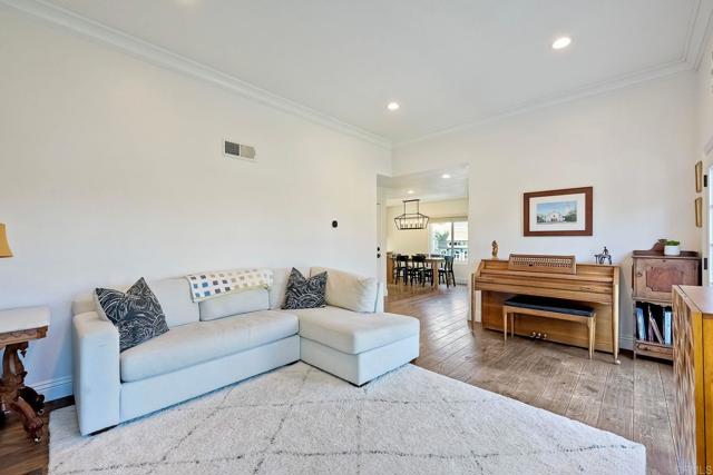 1782 E Pointe Avenue, Carlsbad CA: https://media.crmls.org/mediaz/56ac7251-24a9-4cf9-a12d-4fa0bef6c1d3.jpg