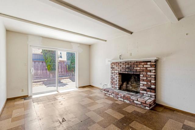 945 San Ramon Court, Mountain View CA: https://media.crmls.org/mediaz/56acfea9-8da2-4e77-998c-507a7dc1478d.jpg