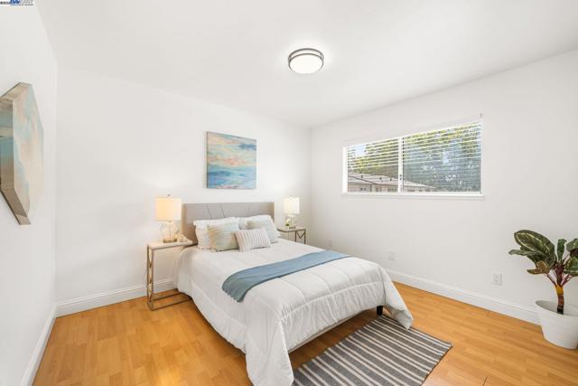 2658 Oliver Dr, Hayward CA: https://media.crmls.org/mediaz/56ad9b2c-8741-40a7-9117-f1163e690168.jpg