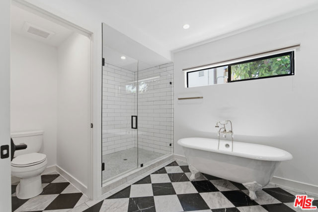 393 Huntley Drive, 1 photo 17