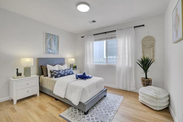 39 Morton Drive, Daly City CA: https://media.crmls.org/mediaz/56af71f0-da8d-4ce3-81b5-d30f88540452.jpg