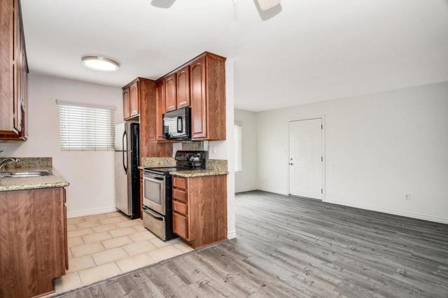 Image 10 of 25 For 4737 34th St  Unit #7