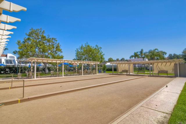 4956 Lamia Way, Oceanside CA: https://media.crmls.org/mediaz/56b05d50-2403-4862-b8c8-14770726f847.jpg