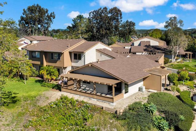 Detail Gallery Image 2 of 51 For 6050 Henderson #9,  La Mesa,  CA 91942 - 3 Beds | 2 Baths