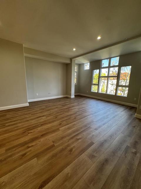 200 Sheridan Avenue, Palo Alto CA: https://media.crmls.org/mediaz/56b0e202-8cac-4f1c-a3ad-d1e1b38ef117.jpg