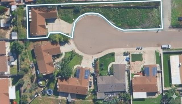 3691 Gracia Paseo, Spring Valley CA: https://media.crmls.org/mediaz/56b14a87-5309-451a-98cf-6168c75938a7.jpg