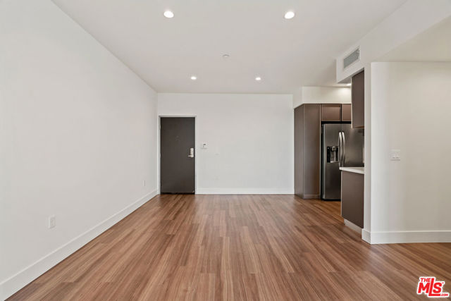 3618 Dunn Drive, Los Angeles CA: https://media.crmls.org/mediaz/56b287b4-b94b-4d85-a369-083de1a170b5.jpg