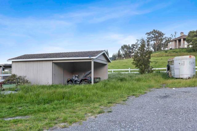 1860 Salinas Road, San Juan Bautista CA: https://media.crmls.org/mediaz/56b35929-06fa-4605-bd95-70d323821f98.jpg