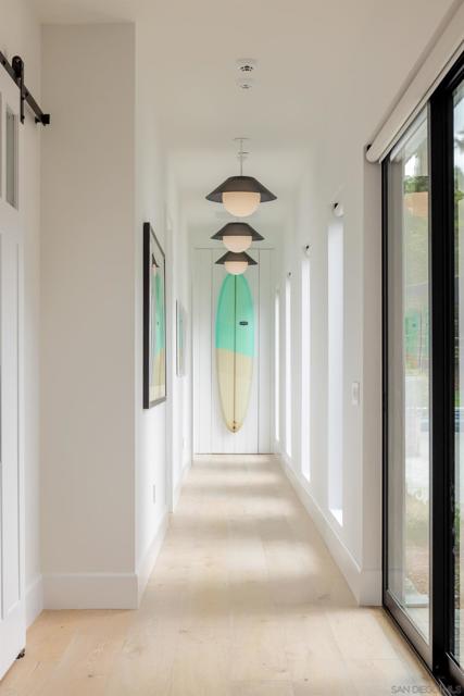 16827 Via De La Valle, Rancho Santa Fe CA: https://media.crmls.org/mediaz/56b412fb-55c6-4eee-953f-0caf7894ec27.jpg