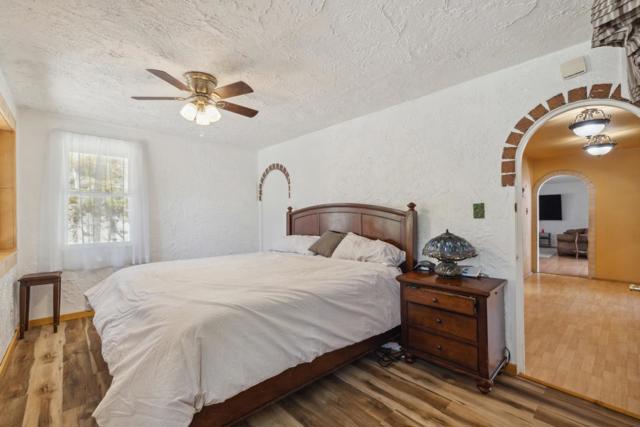 355 Santa Cruz Street, Boulder Creek CA: https://media.crmls.org/mediaz/56b4b917-78e8-44d7-9760-faf676ae7037.jpg