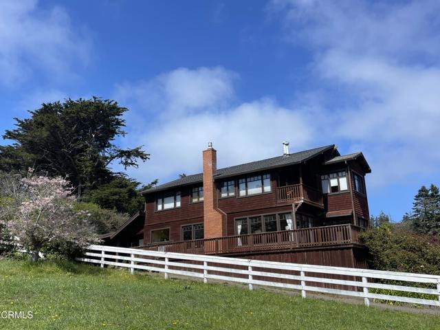 44920 Little Lake Road, Mendocino CA: https://media.crmls.org/mediaz/56b58147-6abe-4398-a429-8fe4b3757a88.jpg