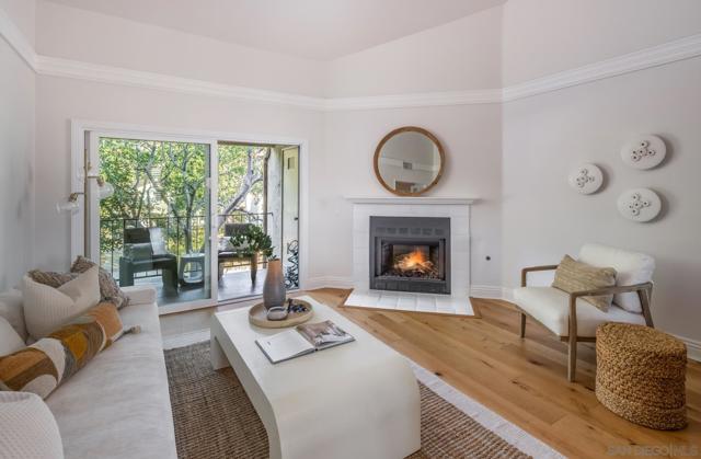 3156 Calle Viento, Carlsbad CA: https://media.crmls.org/mediaz/56b5a43b-8646-44f4-81a9-fe029890e810.jpg