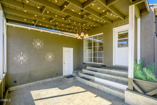 Detail Gallery Image 32 of 56 For 2444 N Parish Pl, Burbank,  CA 91504 - 3 Beds | 1 Baths