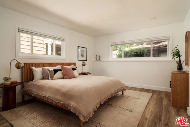 1743 Griffith Park Boulevard, Los Angeles CA: https://media.crmls.org/mediaz/56b79b5f-af28-4125-8deb-11fab975761b.jpg