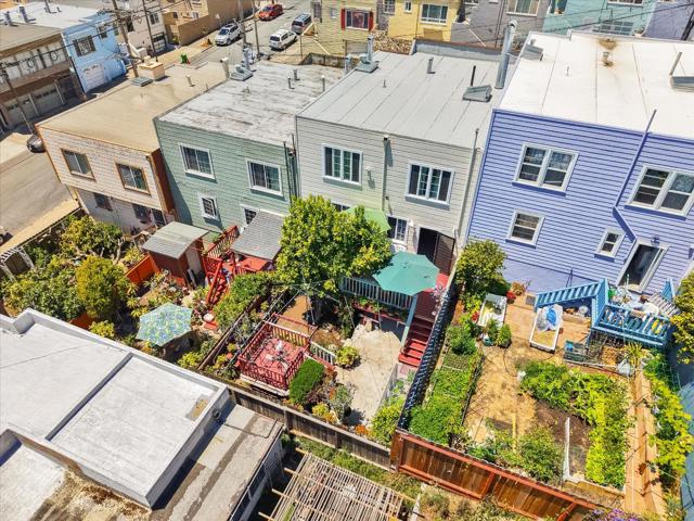 333 Elliot Street, San Francisco CA: https://media.crmls.org/mediaz/56b84f86-77f9-43f2-bcdb-6fe39117f85a.jpg