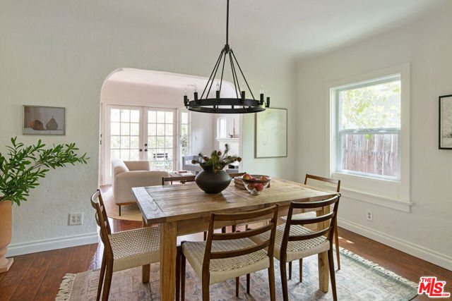 2919 Gleneden Street, Los Angeles CA: https://media.crmls.org/mediaz/56b91f03-99a0-4aeb-a2d2-3371d4b9259d.jpg