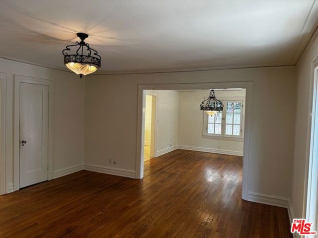 2044 2046 N Highland Avenue, Los Angeles CA: https://media.crmls.org/mediaz/56b96bb7-b485-4340-bb43-1accfd674150.jpg