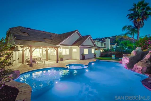 14590 Kent Hill Way, Poway CA: https://media.crmls.org/mediaz/56bc3fd2-27f0-4faf-b603-beb91ee915aa.jpg