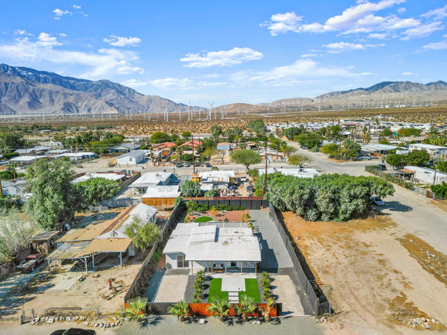 17319 Keith Street, Palm Springs CA: https://media.crmls.org/mediaz/56bc4b24-8042-4fdf-8960-eacc109a1152.jpg