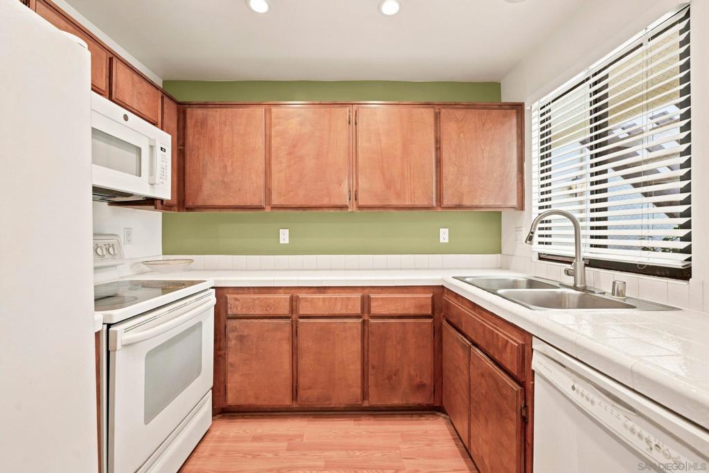 2425 Cranston Drive - photo 12