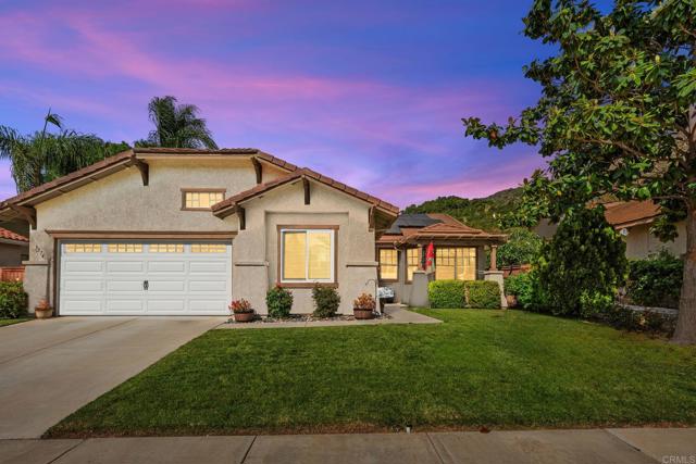 Detail Gallery Image 1 of 1 For 3374 Avocado Vista Ln., Fallbrook,  CA 92028 - 4 Beds | 2 Baths