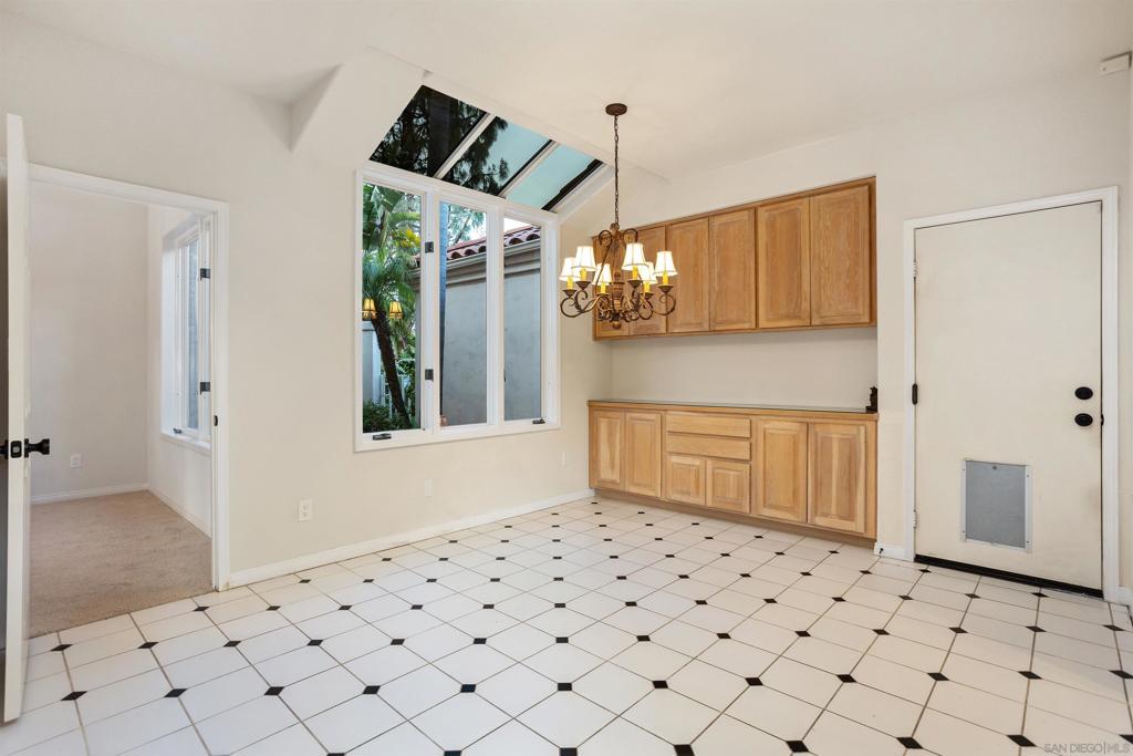 MLS #250025835SD img 12