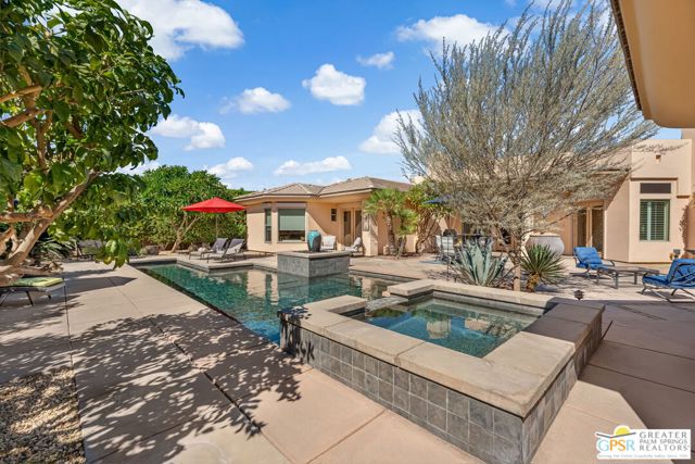 7 Ridgeline Way, Rancho Mirage, CA 92270