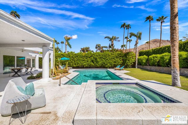38262 W Maracaibo Circle, Palm Springs CA: https://media.crmls.org/mediaz/56bf62c3-0d3c-46cb-95f0-95fcd7ba540d.jpg