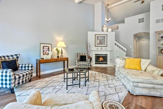 3376 Corsica Way, Oceanside CA: https://media.crmls.org/mediaz/56bf844b-6b26-4cf0-aea3-d88fb8e32653.jpg