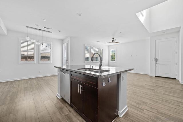 2053 Tango Loop, Chula Vista CA: https://media.crmls.org/mediaz/56bf9112-3e6c-4e86-8a63-be39875534ca.jpg