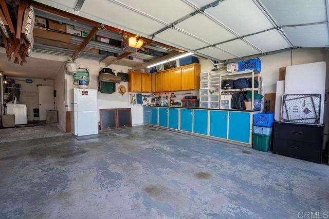 1302 El Corral Lane, San Marcos CA: https://media.crmls.org/mediaz/56bfd2e7-2637-4cce-8b7a-35e5ef2a4cb2.jpg