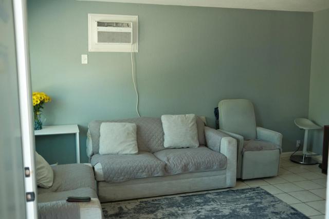 101 Maple Street, Modesto CA: https://media.crmls.org/mediaz/56c0fa2f-c362-4429-a7c6-91fd7e2ffc7f.jpg