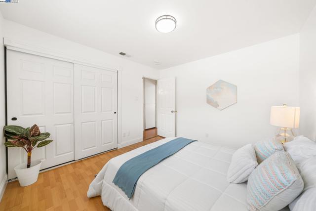 2658 Oliver Dr, Hayward CA: https://media.crmls.org/mediaz/56c11690-3ec6-42b2-8e99-3d646c7bbe56.jpg