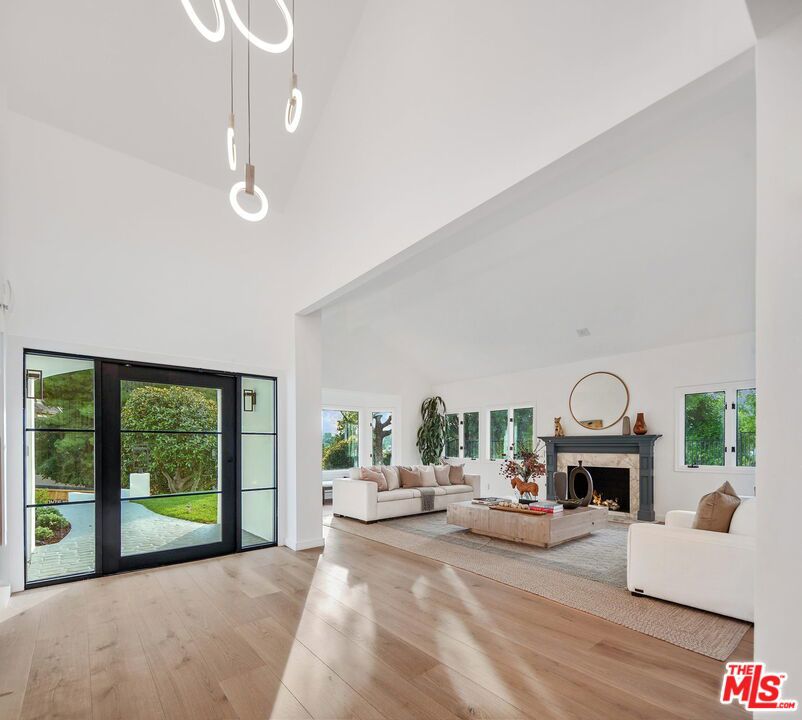 MLS #26786405 image #9
