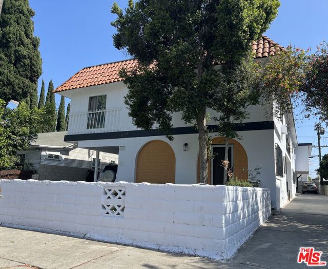 5732 Lexington Avenue