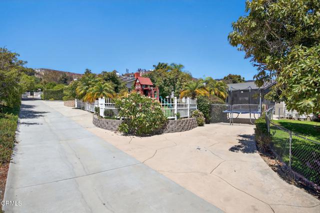 Detail Gallery Image 11 of 75 For 145 Mesa Dr, Camarillo,  CA 93010 - 5 Beds | 4/1 Baths