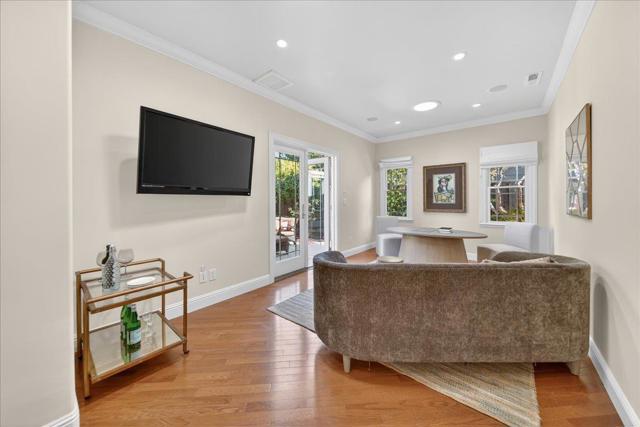 16839 Frank Avenue, Los Gatos CA: https://media.crmls.org/mediaz/56c53e49-36ab-4910-867a-4551e02ee4c4.jpg