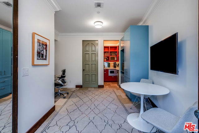 1925 Curson Place, Los Angeles CA: https://media.crmls.org/mediaz/56c55dc3-6108-48c5-9dd2-5ebce05e994b.jpg