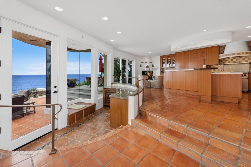 MLS #250037432SD image #15