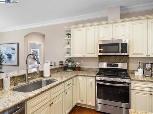 741 N N St, Livermore CA: https://media.crmls.org/mediaz/56c615d9-767a-4f55-8825-671c58939426.jpg